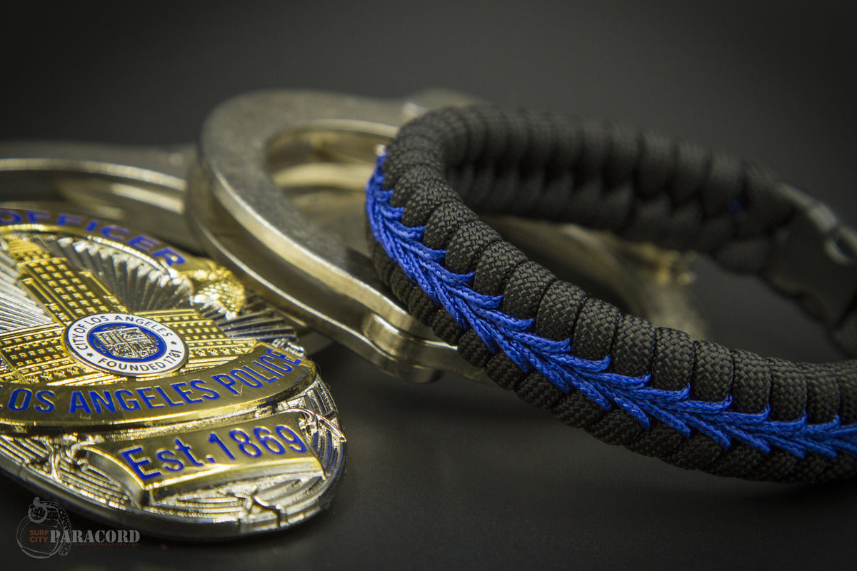 Police Thin Blue Line Stitched Fishtail Paracord Bracelet. 5 / Plastic Buckle - Included