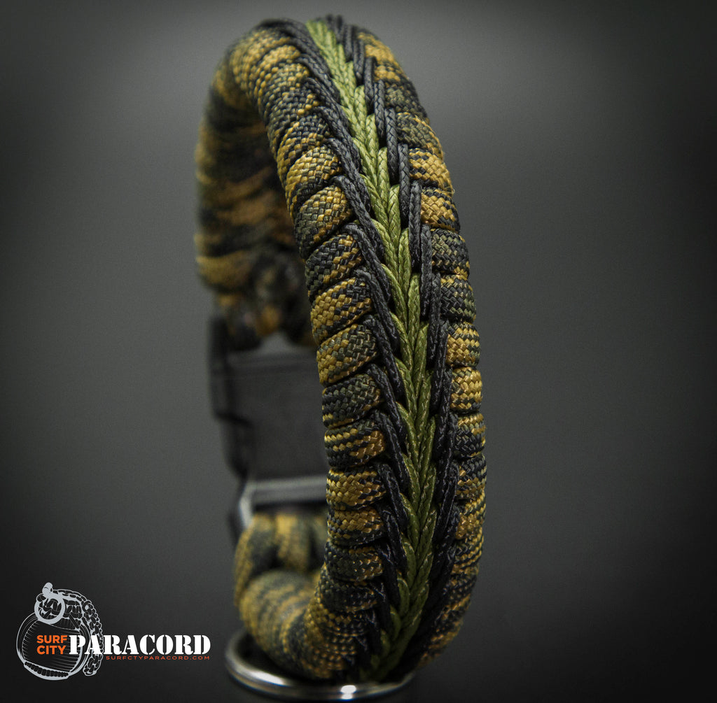 Black Paracord Fishtail Bracelet with Fireball Center Stitch. 5.25